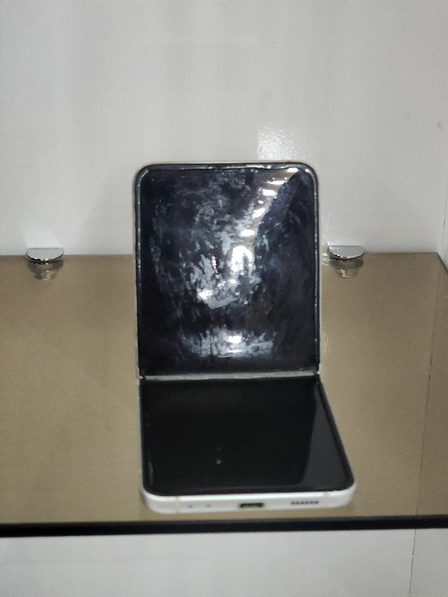 Samsung Z flip - Мары - img 7