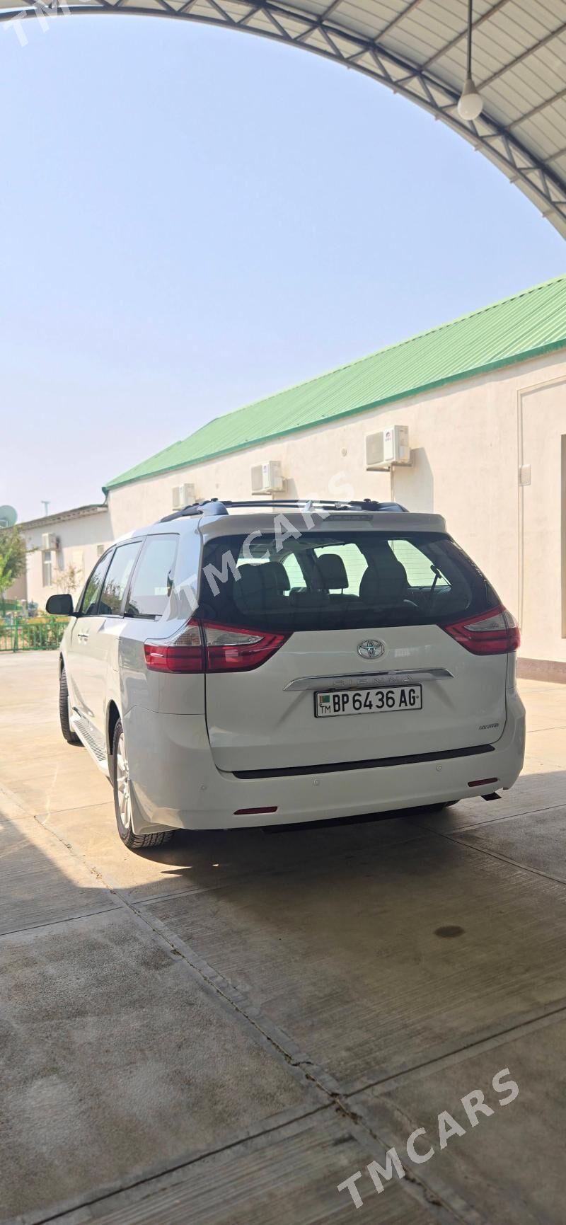 Toyota Sienna 2015 - 460 000 TMT - Aşgabat - img 9
