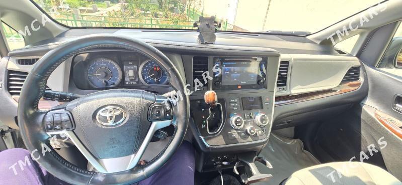 Toyota Sienna 2015 - 460 000 TMT - Aşgabat - img 7