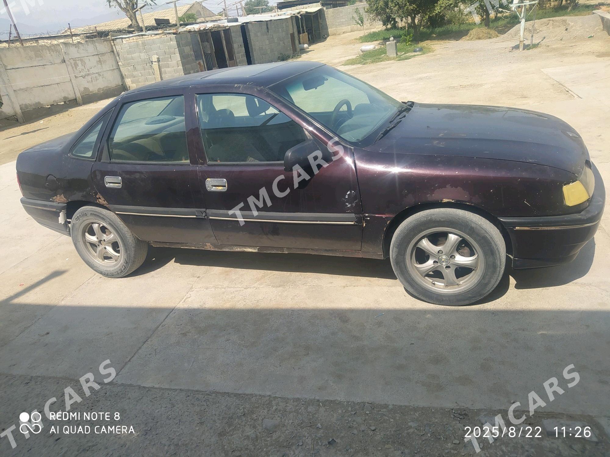 Opel Vectra 1992 - 15 000 TMT - Bäherden - img 2