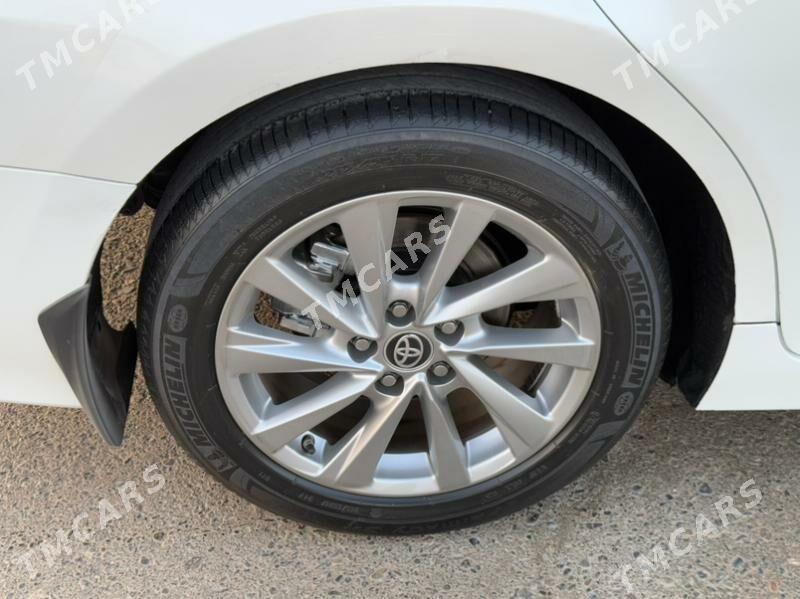 Toyota Camry 2019 - 261 000 TMT - Aşgabat - img 7