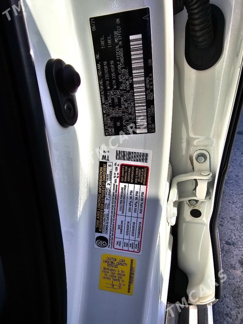 Toyota Highlander 2021 - 620 000 TMT - Мары - img 5