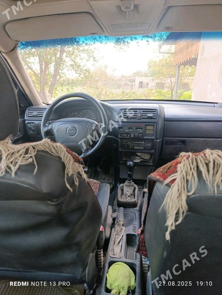 Opel Vectra 1994 - 35 000 TMT - Gurbansoltan Eje - img 3
