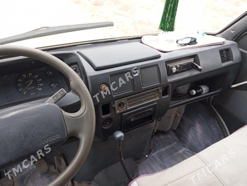 Iveco EuroCargo 2000 - 110 000 TMT - Сейди - img 4