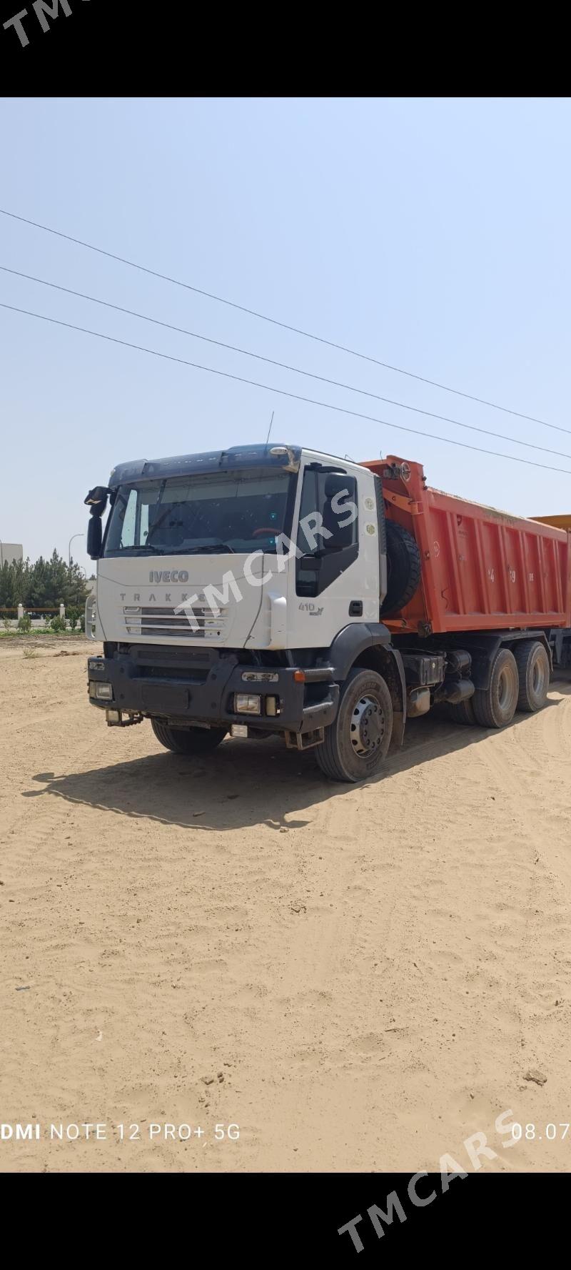 Iveco Trakker 2009 - 550 000 TMT - Дашогуз - img 3