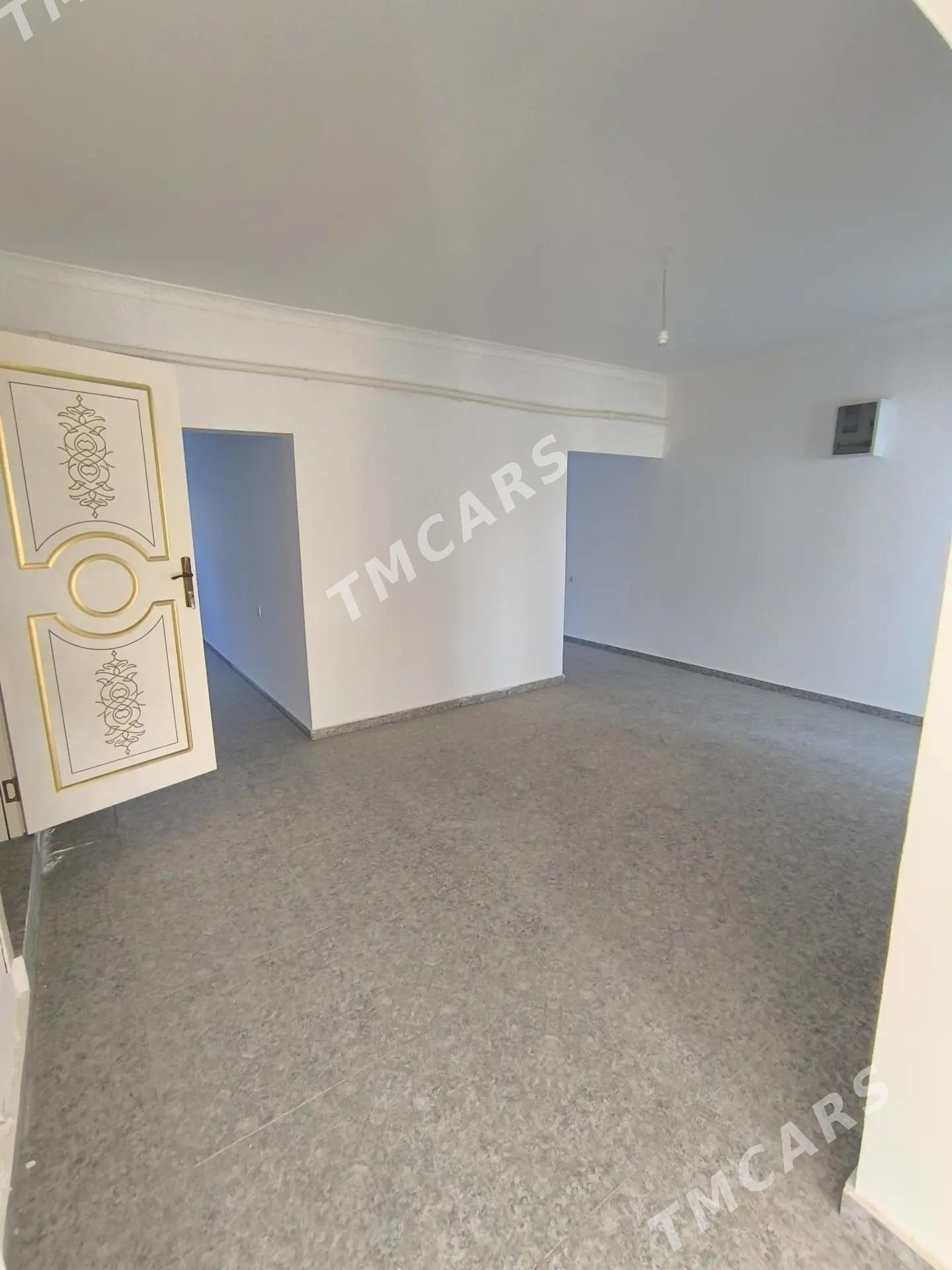 ПРОДАЕТСЯ ЦОКОЛЬНЫЙ ЭТАЖ - Туркменбаши - img 4