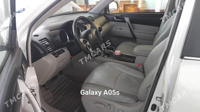 Toyota Highlander 2011 - 330 000 TMT - Aşgabat - img 3