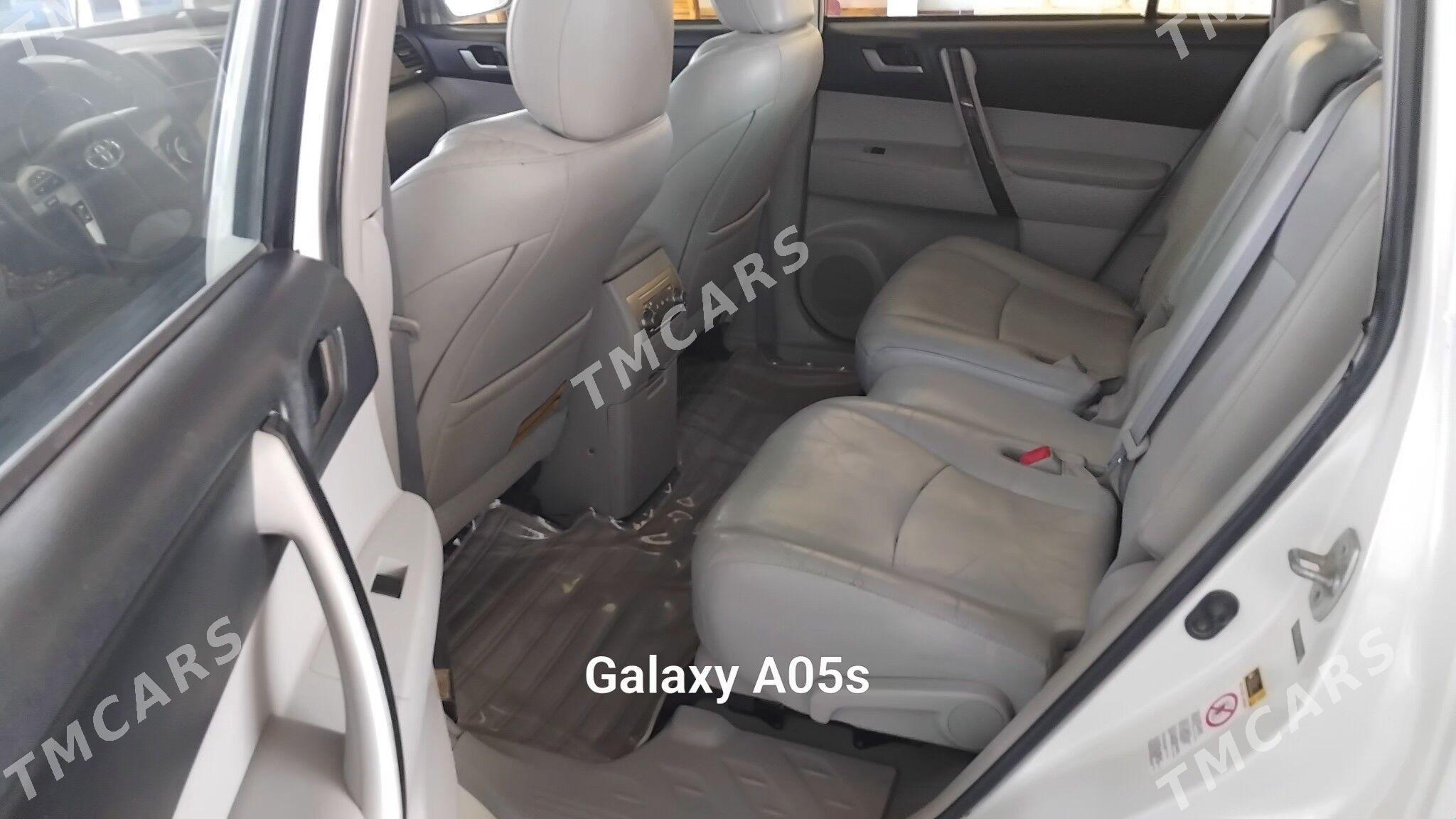 Toyota Highlander 2011 - 330 000 TMT - Aşgabat - img 4