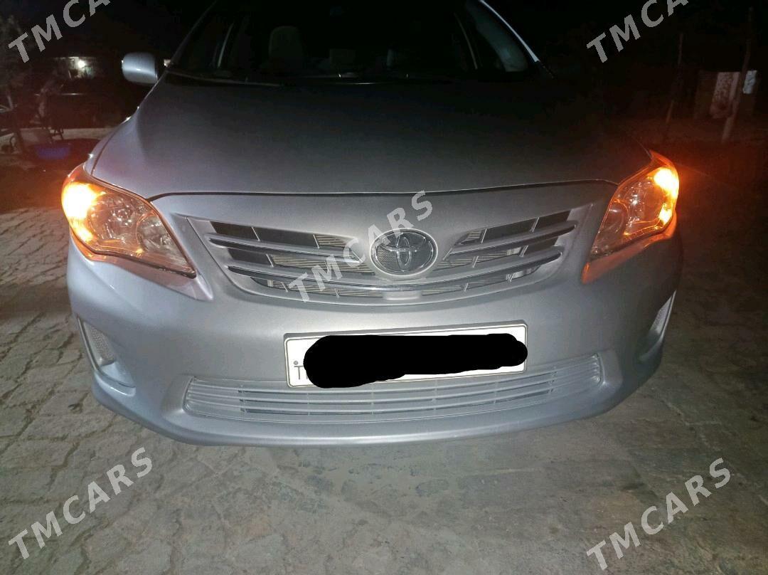 Toyota Corolla 2013 - 150 000 TMT - Байрамали - img 4