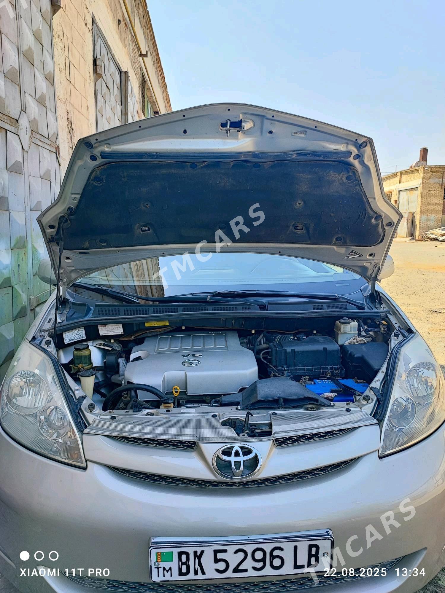Toyota Sienna 2007 - 240 000 TMT - Туркменабат - img 2