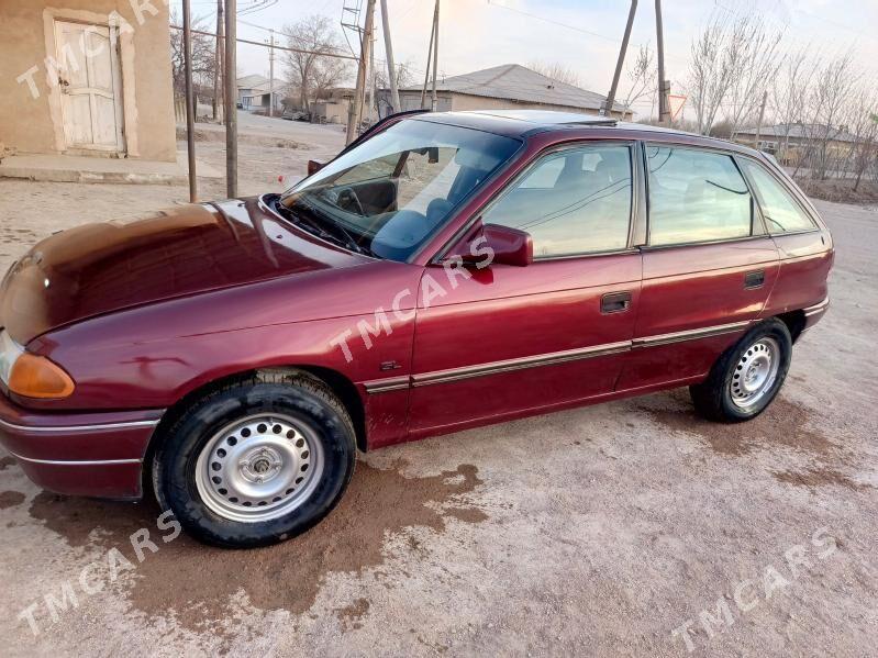 Opel Astra 1993 - 28 000 TMT - Губадаг - img 2
