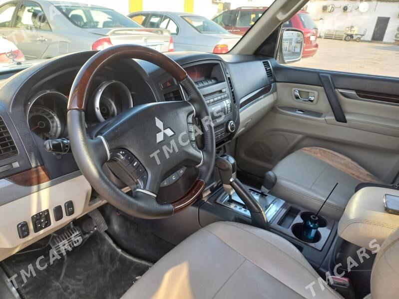 Mitsubishi Pajero 2010 - 240 000 TMT - Türkmenabat - img 6