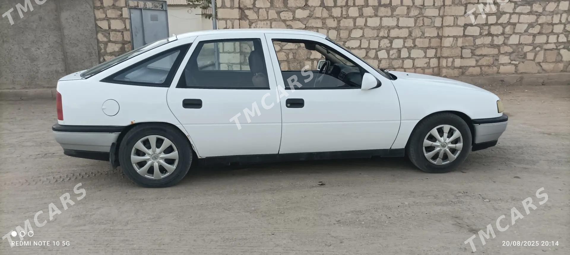 Opel Vectra 1992 - 35 000 TMT - Gumdag - img 2