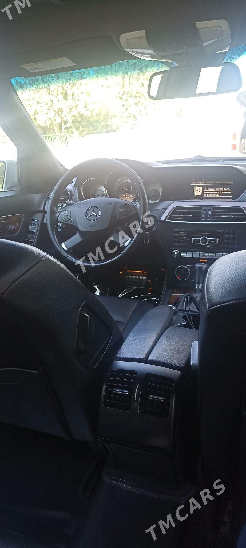 Mercedes-Benz C300 2012 - 235 000 TMT - Ашхабад - img 5