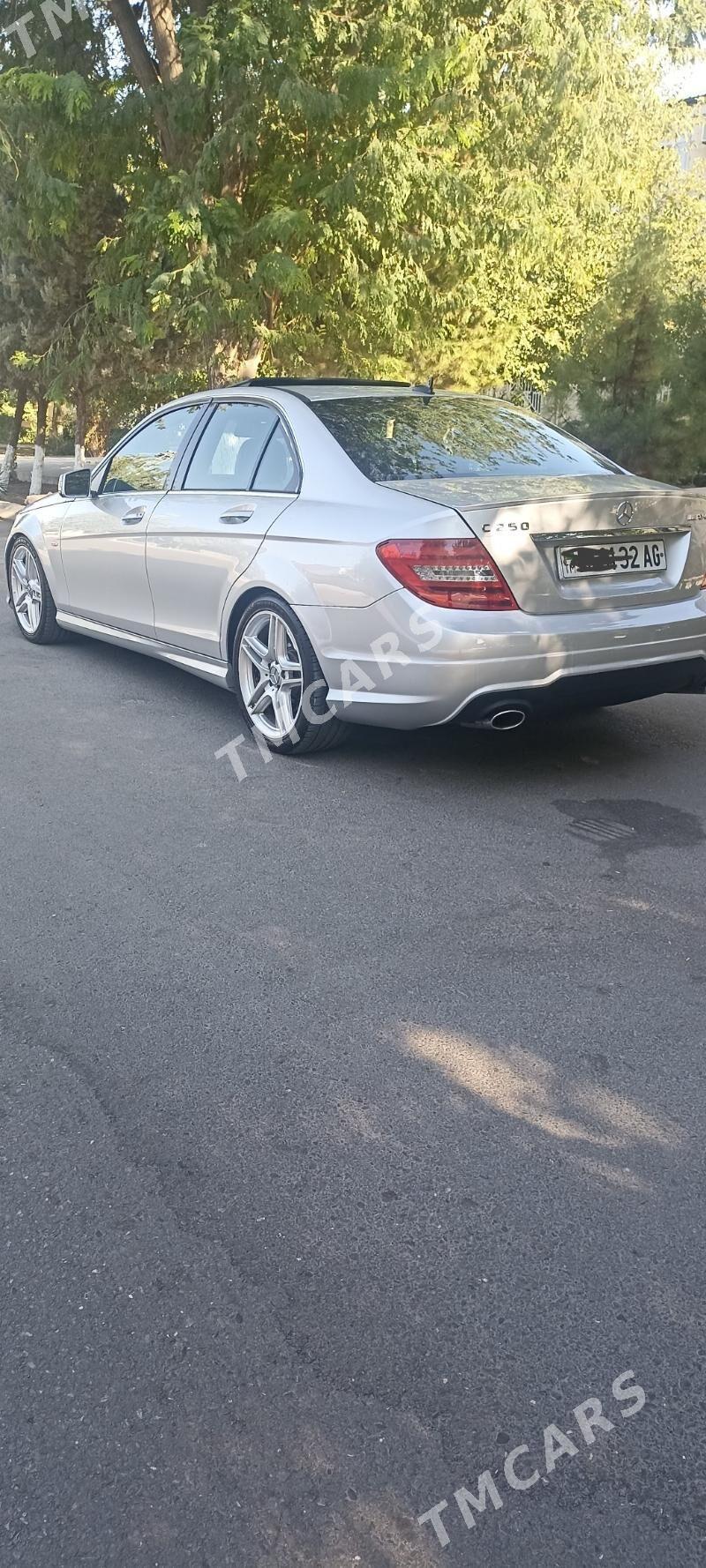 Mercedes-Benz C300 2012 - 235 000 TMT - Ашхабад - img 2