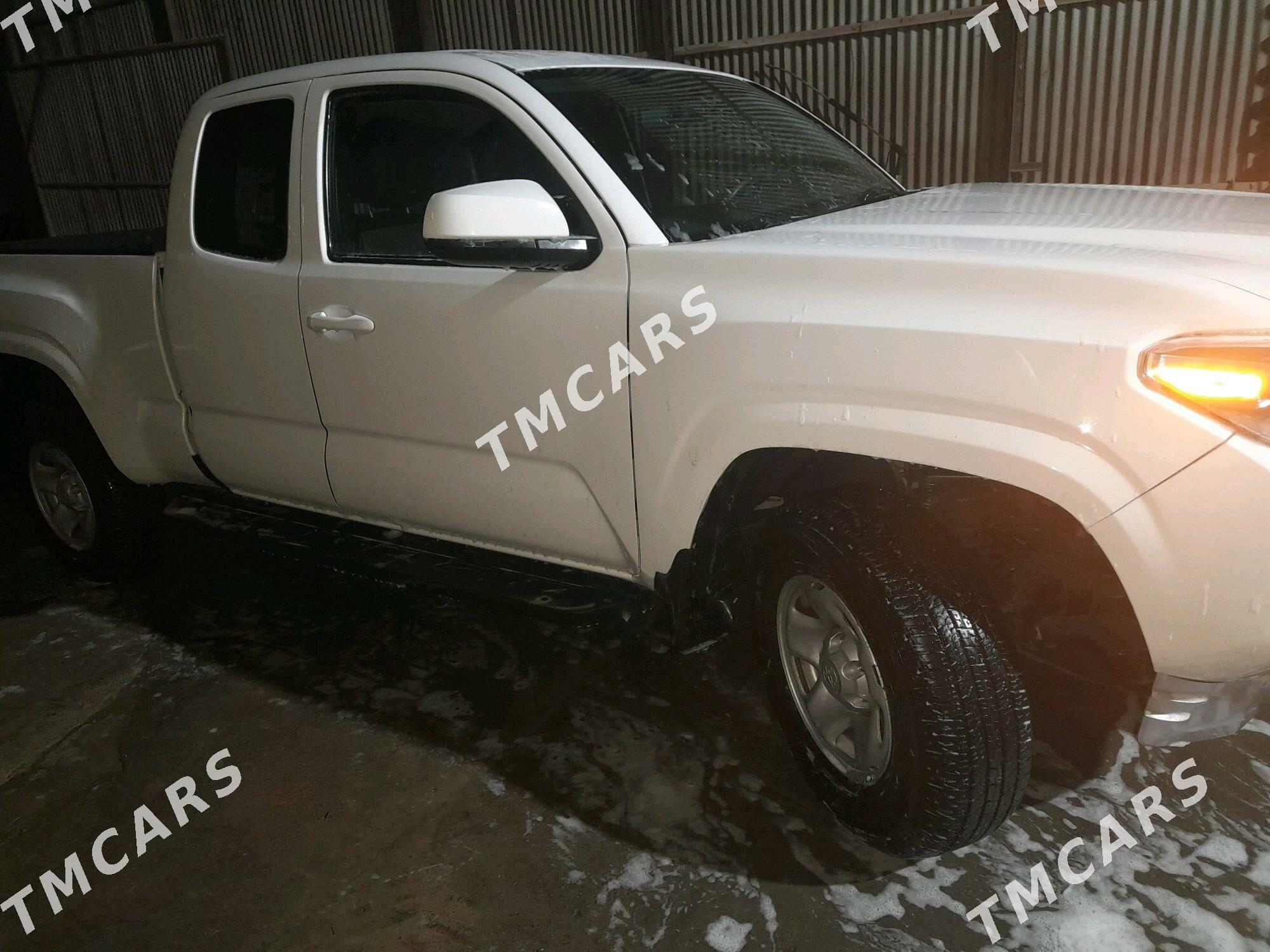 Toyota Tacoma 2017 - 320 000 TMT - Чарджоу - img 3