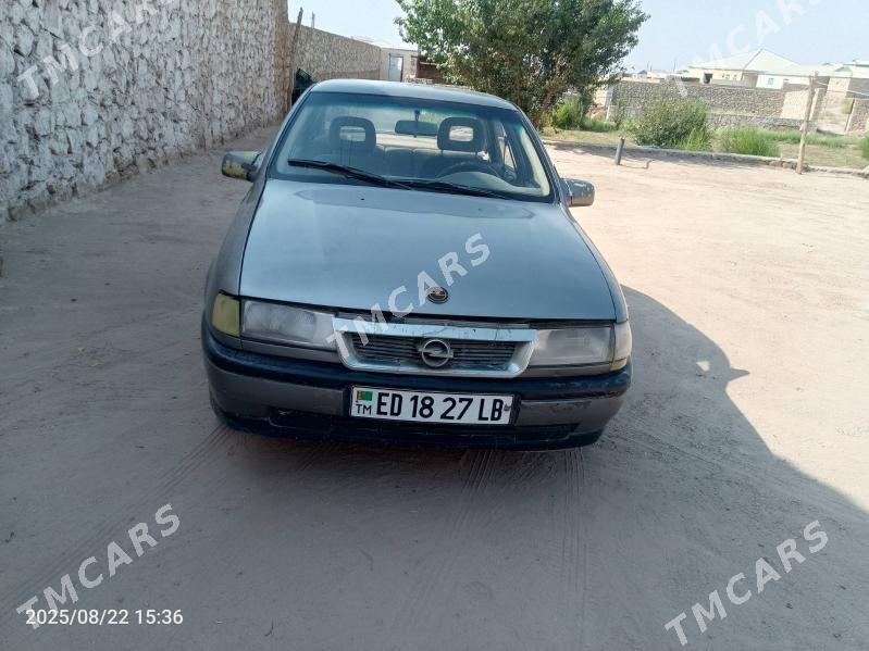Opel Vectra 1989 - 15 000 TMT - Достлук - img 3