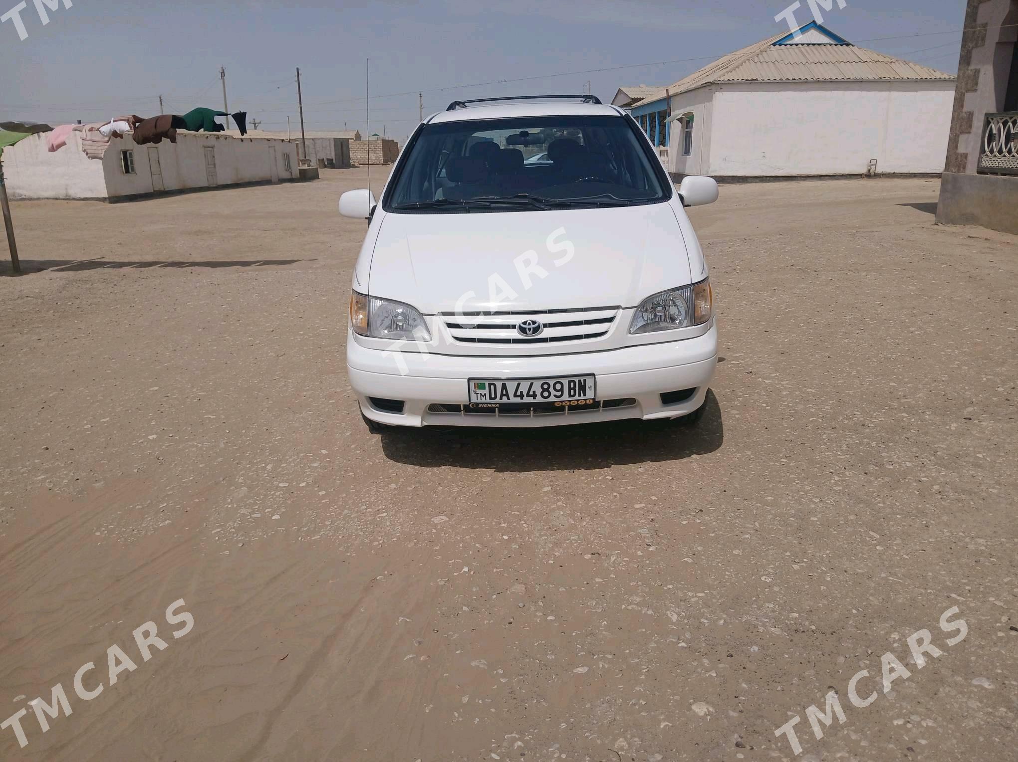 Toyota Sienna 2001 - 150 000 TMT - Esenguly - img 2