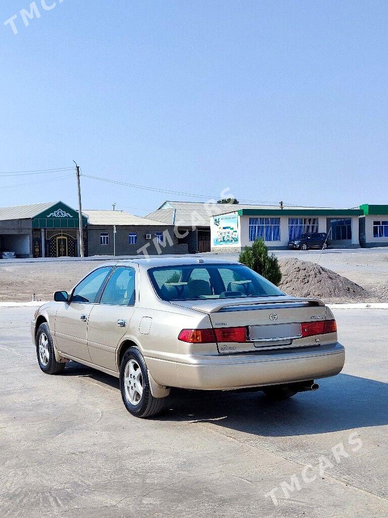 Toyota Camry 2000 - 133 000 TMT - Койтендаг - img 3