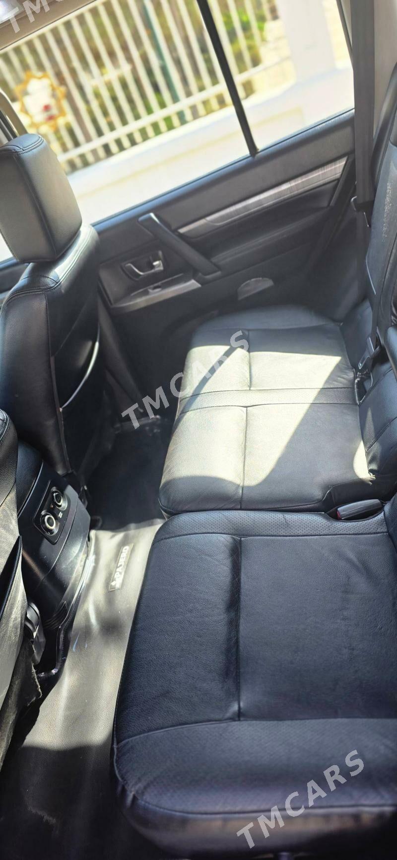 Mitsubishi Pajero 2012 - 243 000 TMT - Türkmenbaşy - img 5