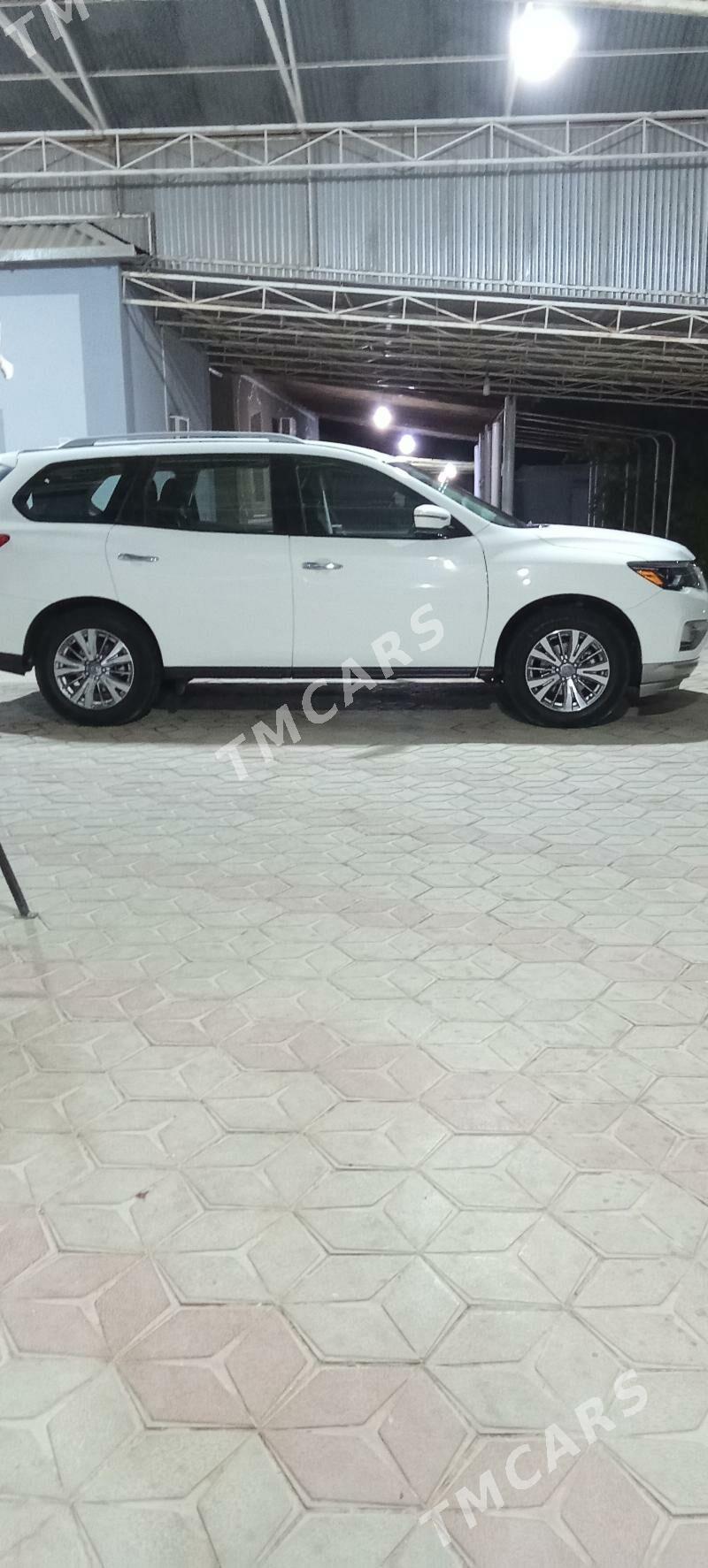 Nissan Pathfinder 2020 - 280 000 TMT - Baýramaly - img 5