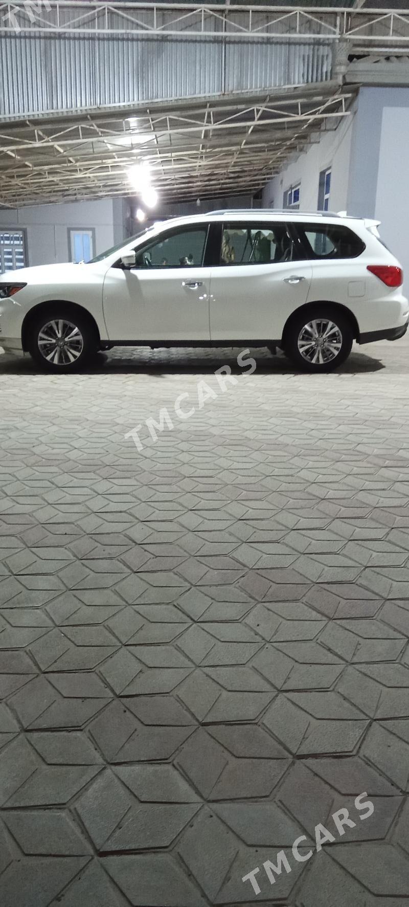 Nissan Pathfinder 2020 - 280 000 TMT - Baýramaly - img 3