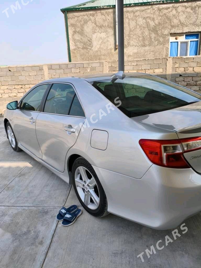 Toyota Camry 2012 - 218 000 TMT - Мир 8 - img 3