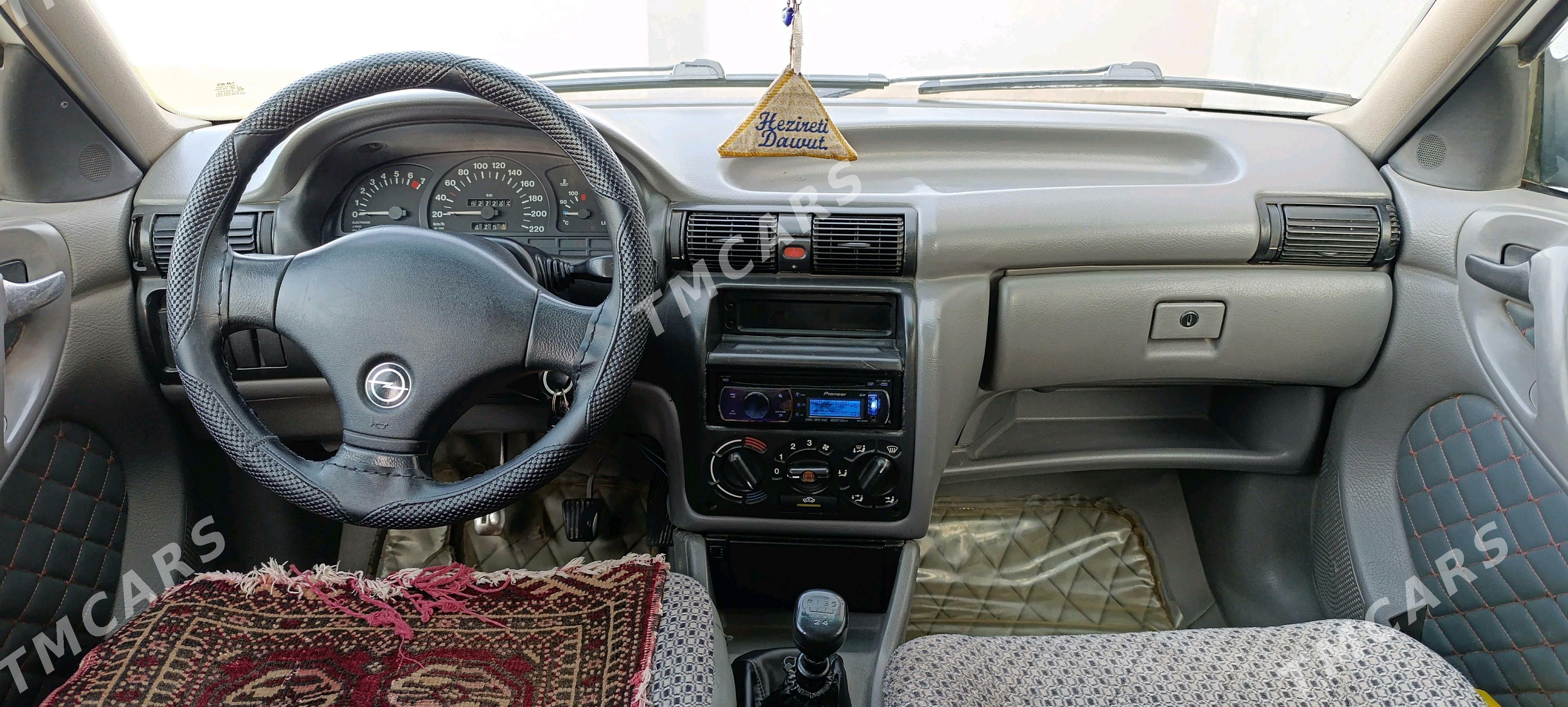 Opel Astra 1992 - 34 000 TMT - Болдумсаз - img 6