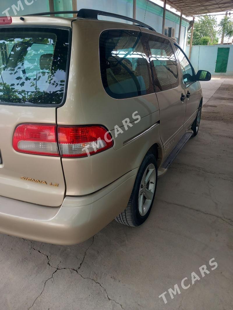 Toyota Sienna 2003 - 160 000 TMT - Bäherden - img 5