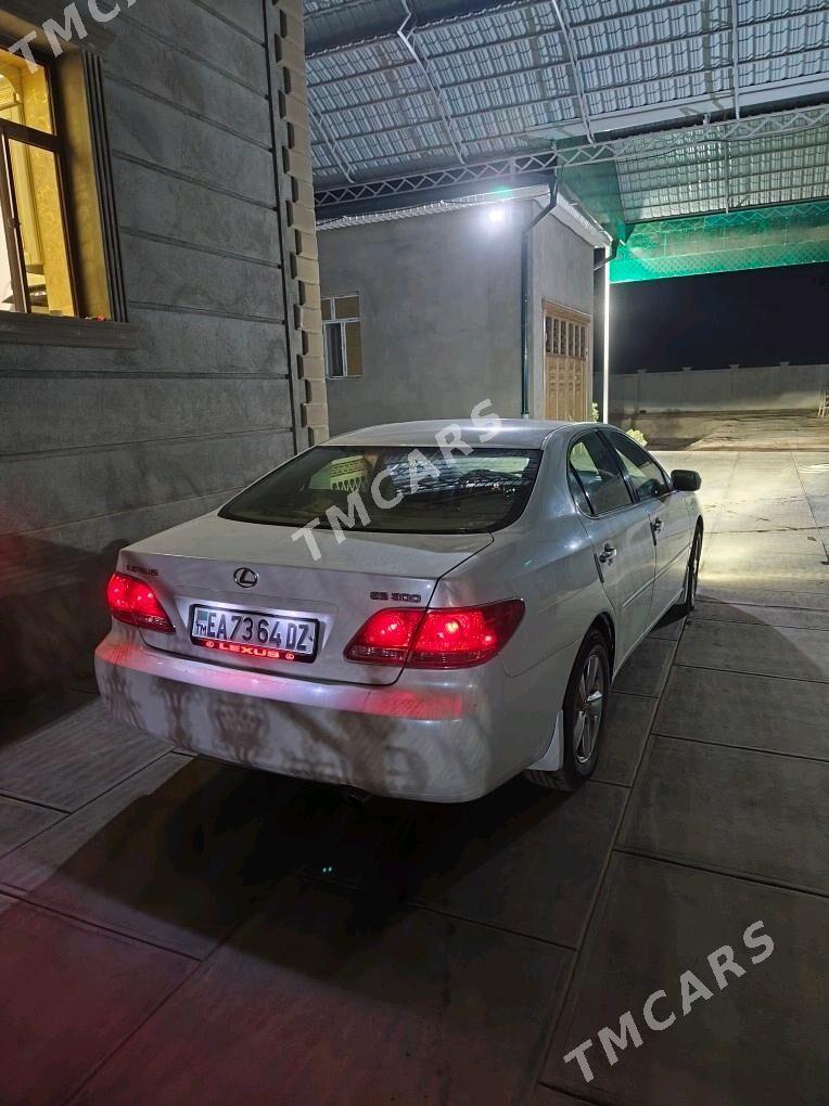 Lexus ES 300 2002 - 190 000 TMT - Кёнеургенч - img 2