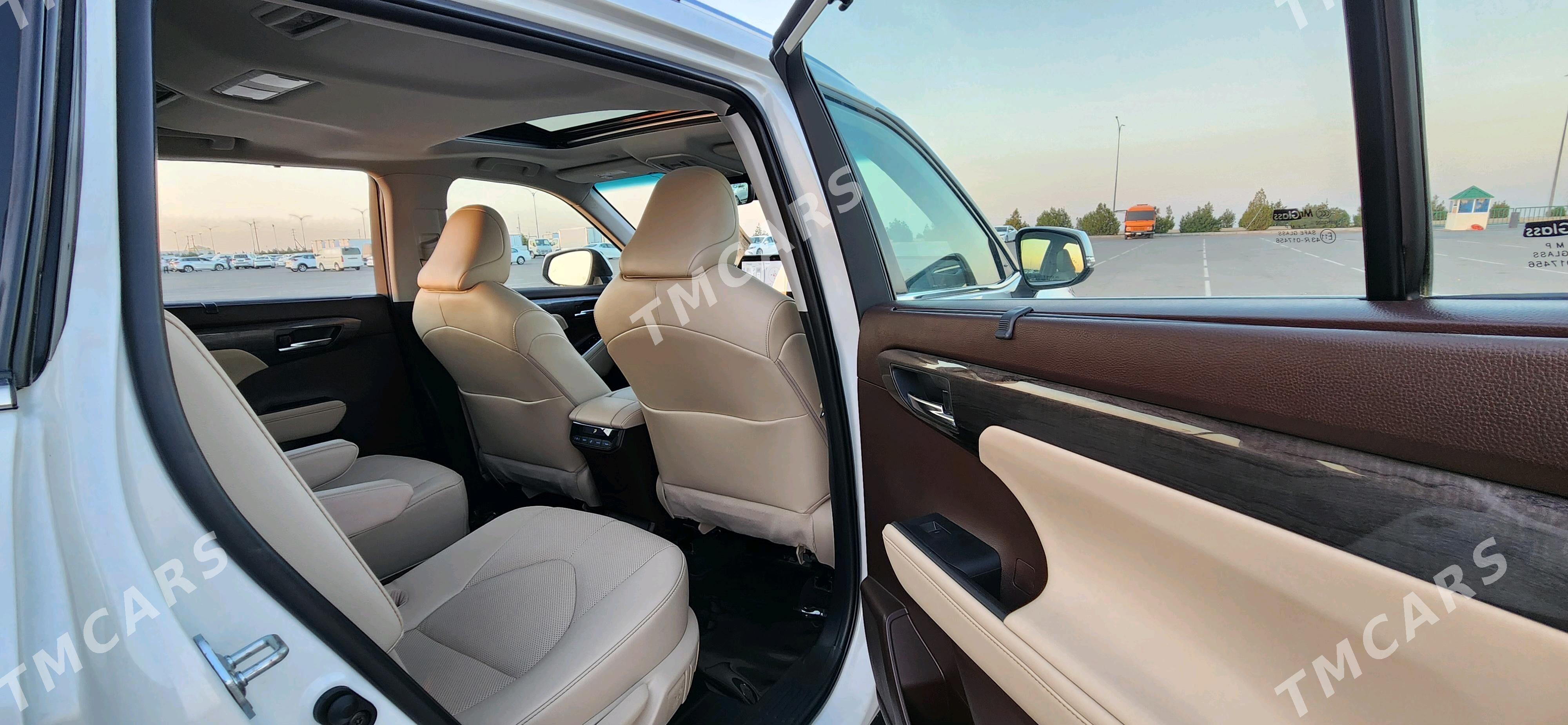 Toyota Highlander 2022 - 658 000 TMT - Aşgabat - img 9