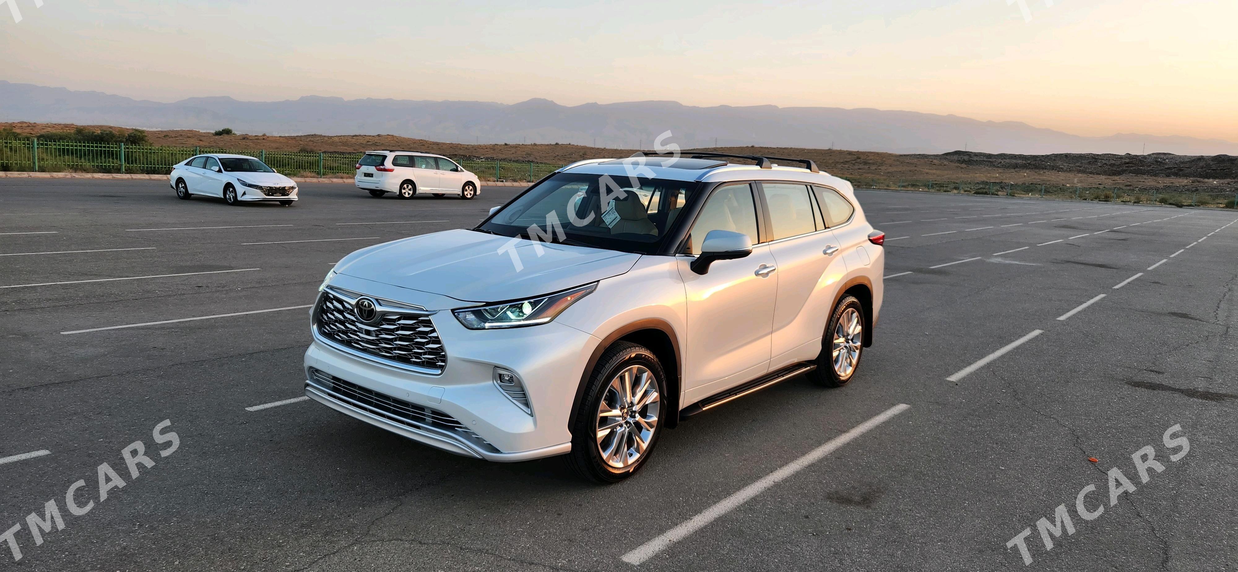 Toyota Highlander 2022 - 658 000 TMT - Aşgabat - img 2