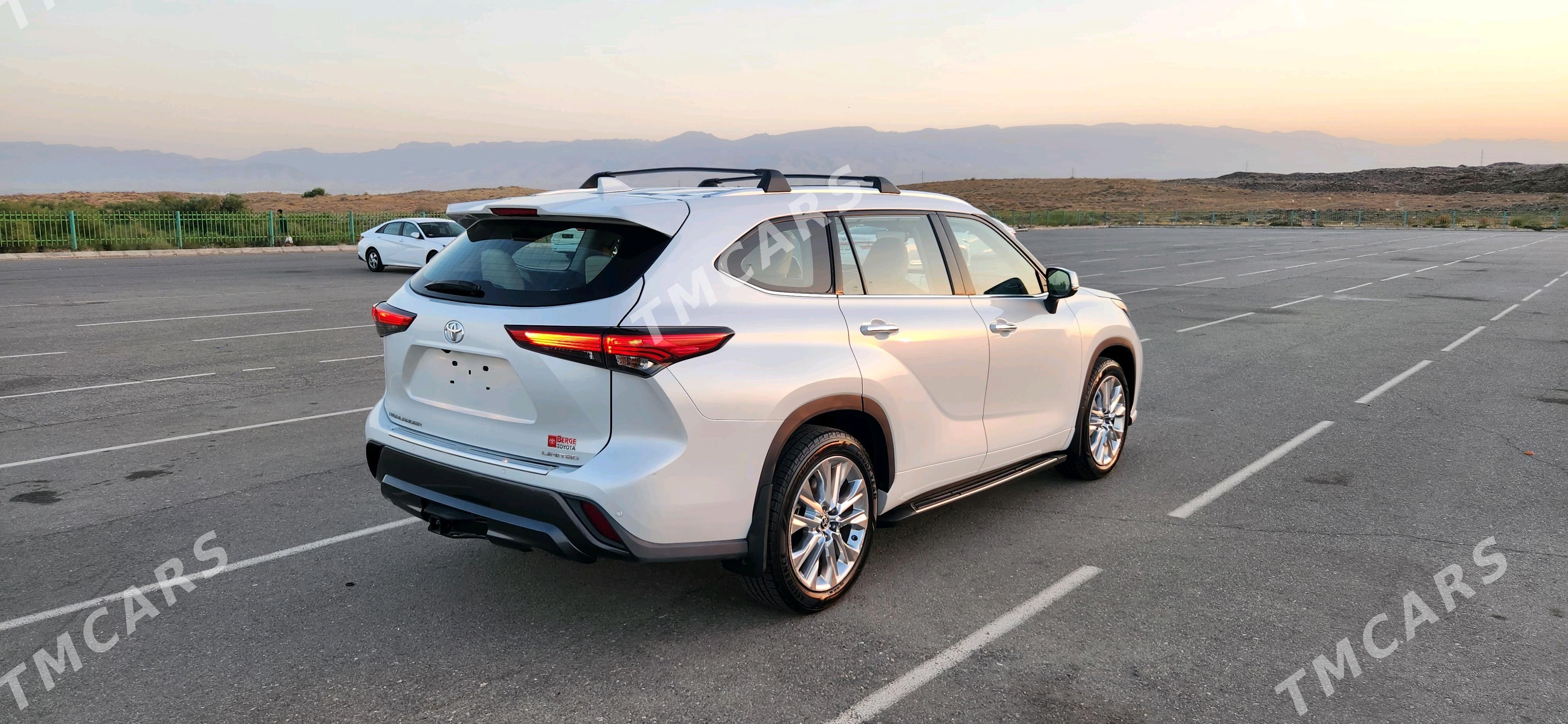 Toyota Highlander 2022 - 658 000 TMT - Aşgabat - img 3