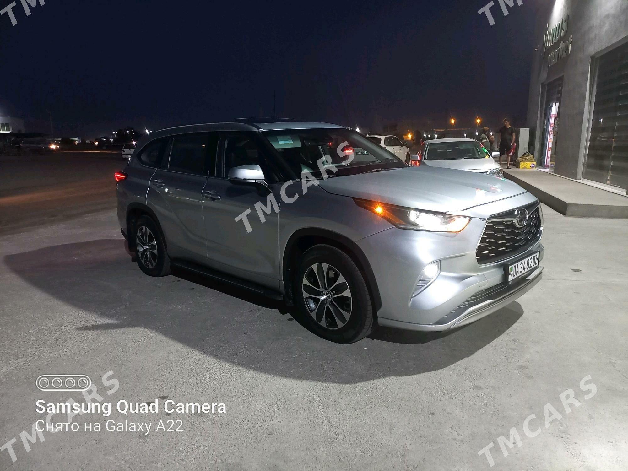 Toyota Highlander 2022 - 540 000 TMT - Дашогуз - img 2