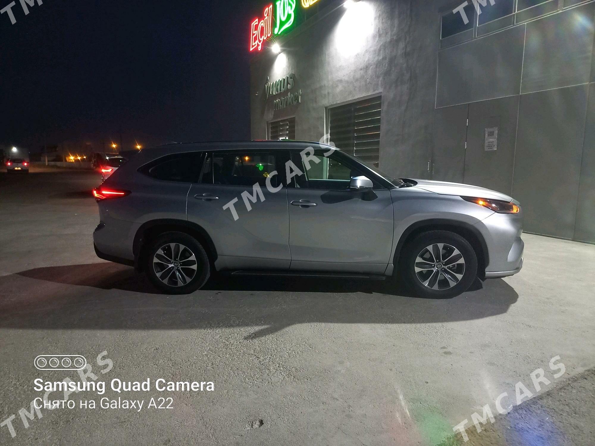 Toyota Highlander 2022 - 540 000 TMT - Дашогуз - img 5
