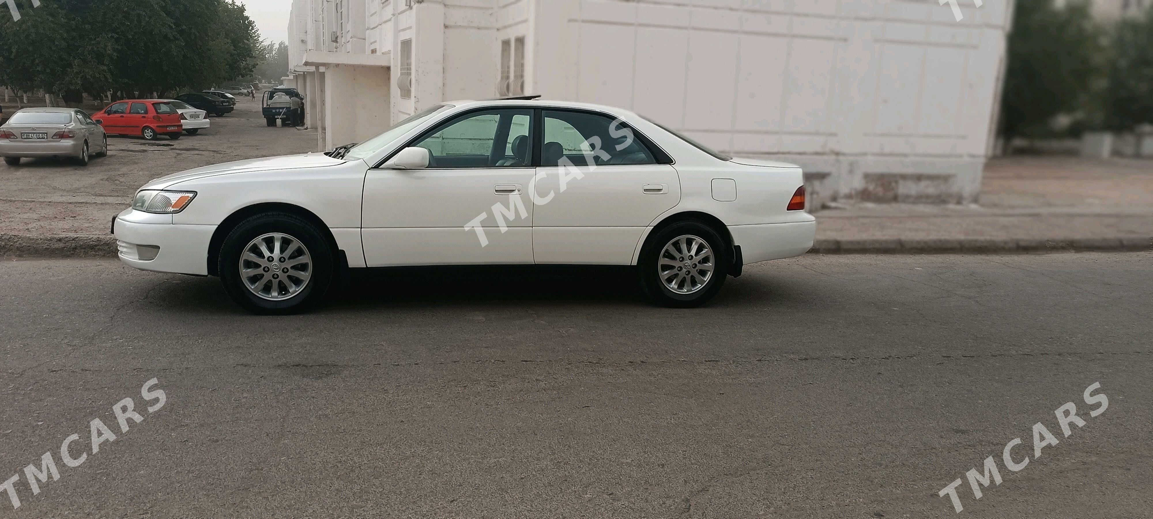 Lexus ES 300 1998 - 130 000 TMT - Дашогуз - img 4