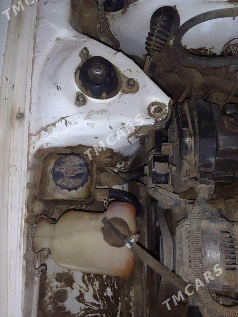 Toyota Camry 1996 - 85 000 TMT - Керки - img 10