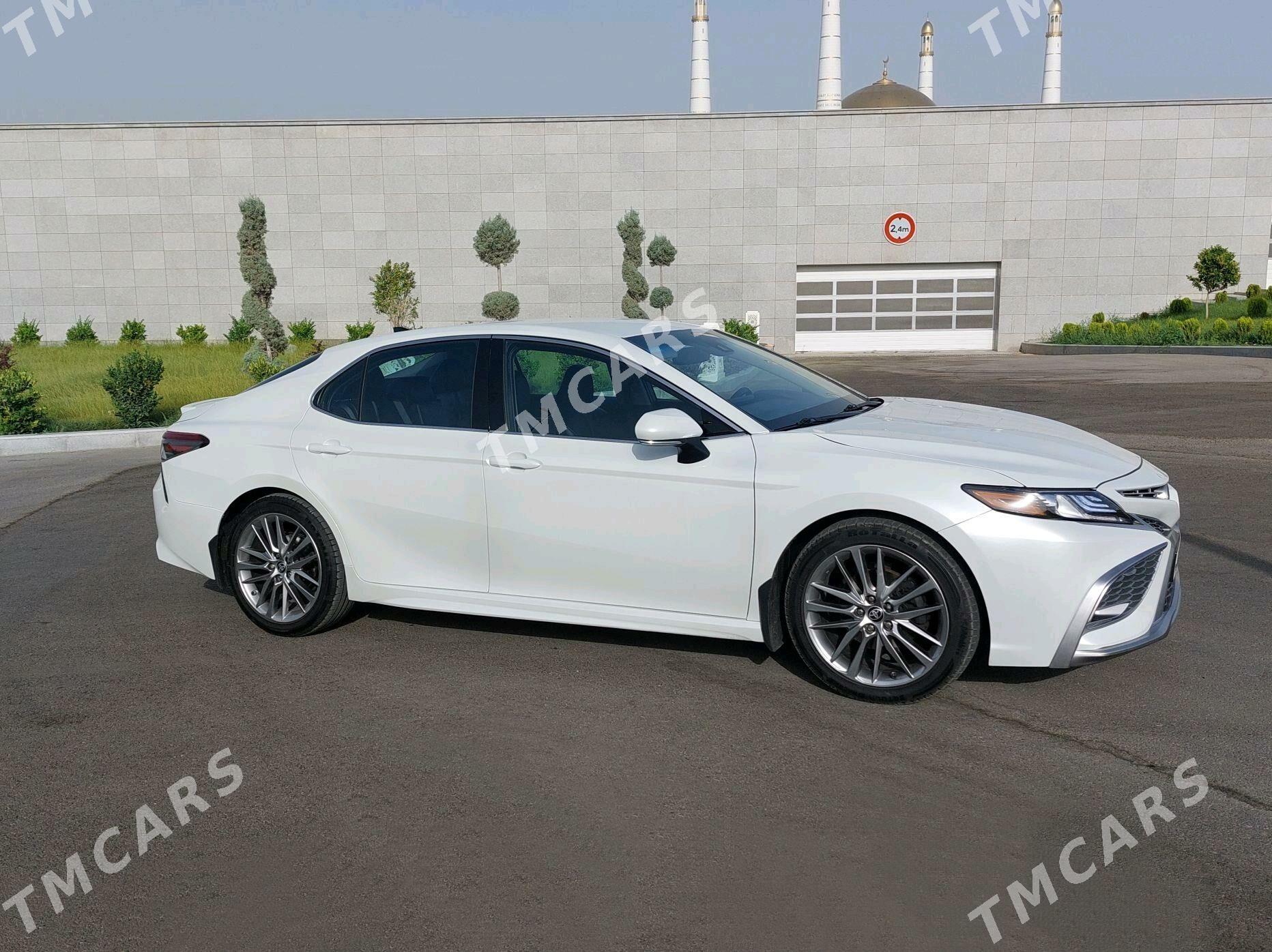 Toyota Camry 2022 - 330 000 TMT - Büzmeýin - img 3