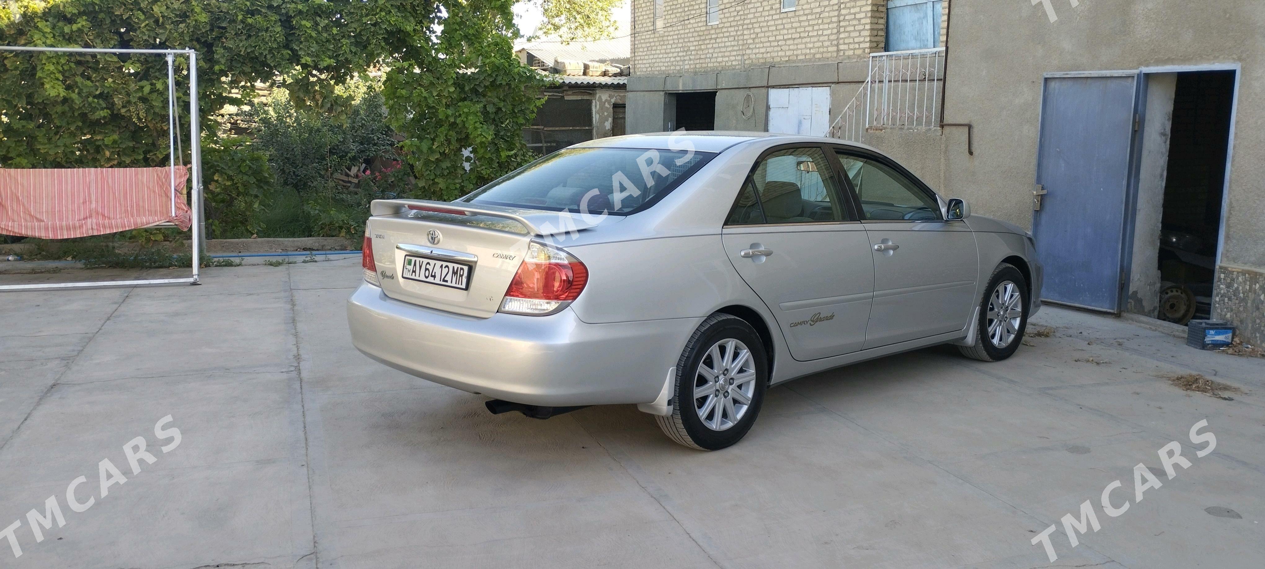Toyota Camry 2003 - 175 000 TMT - Мары - img 4