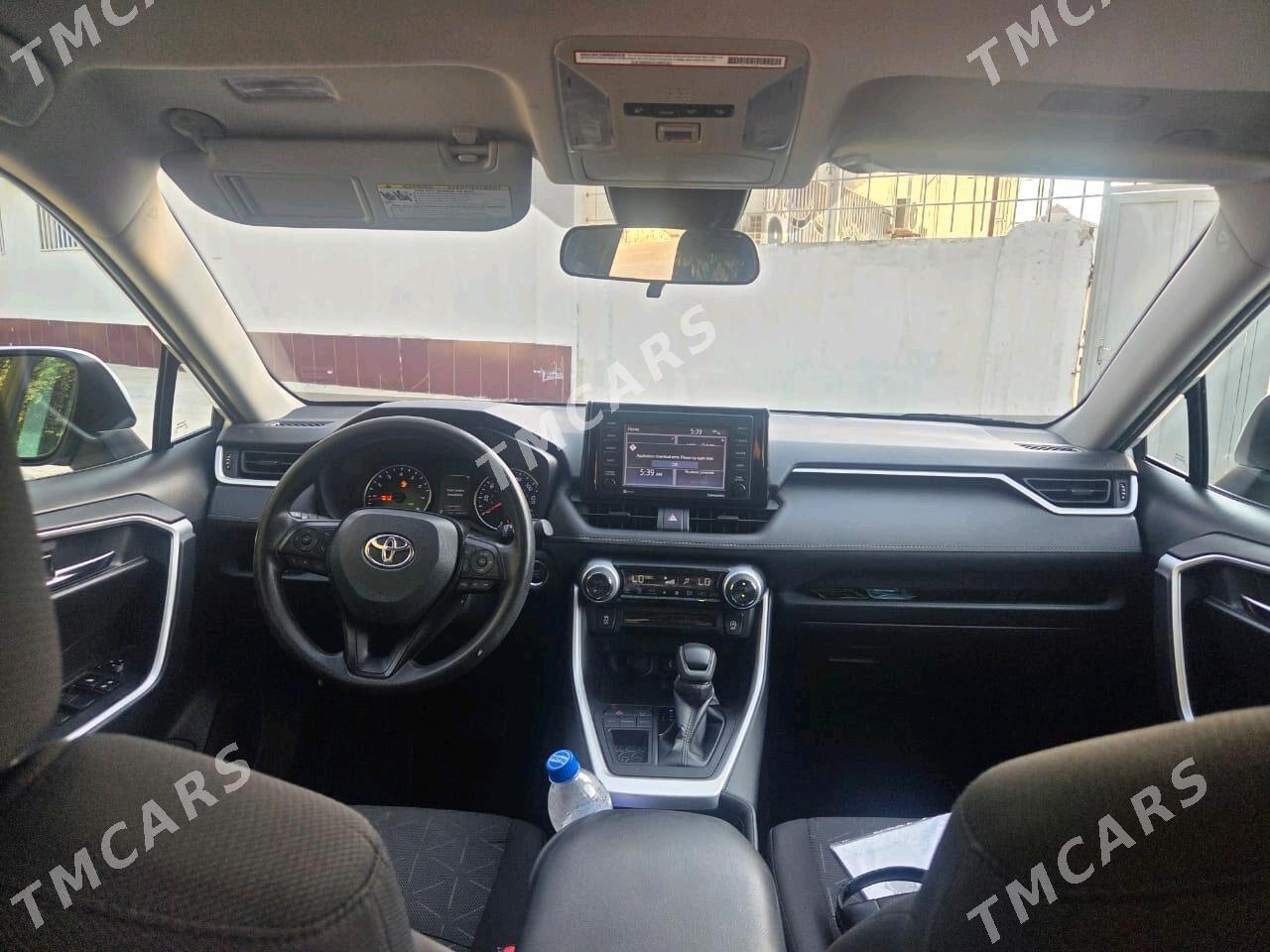 Toyota RAV4 2021 - 380 000 TMT - Ёлётен - img 4