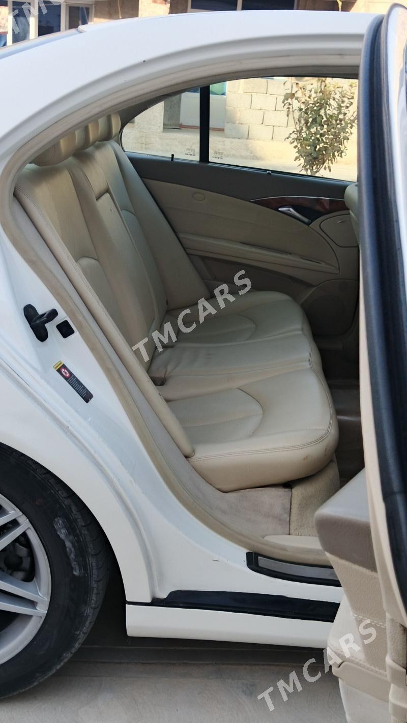 Mercedes-Benz C320 2004 - 130 000 TMT - Balkanabat - img 3