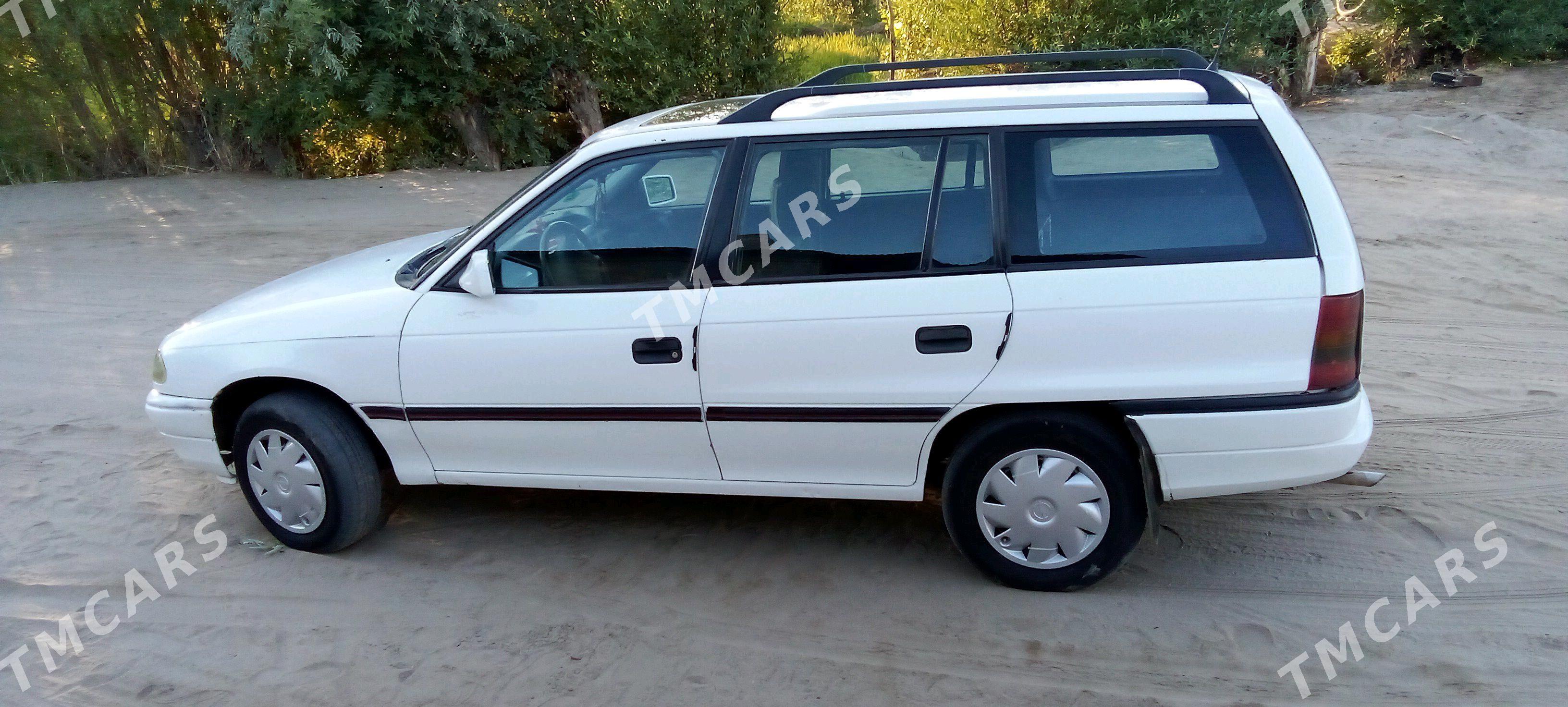 Opel Astra 1993 - 40 000 TMT - Губадаг - img 5