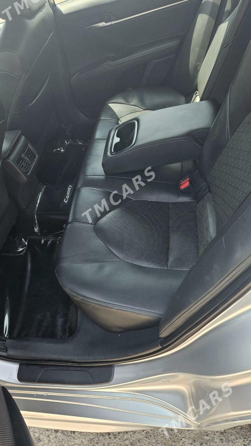 Toyota Camry 2018 - 420 000 TMT - Aşgabat - img 5
