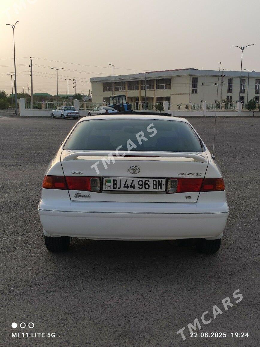 Toyota Camry 1998 - 140 000 TMT - Gyzylarbat - img 4