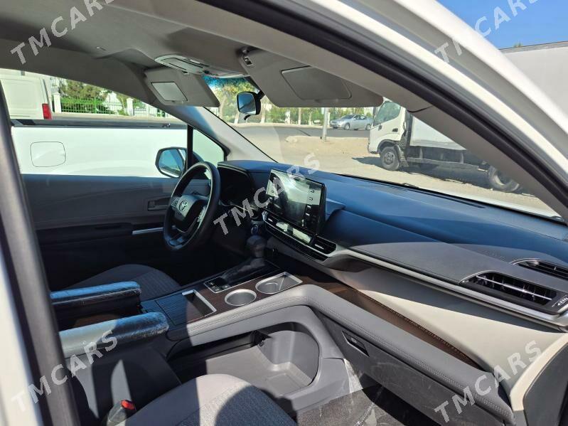Toyota Sienna 2021 - 480 000 TMT - Мары - img 4