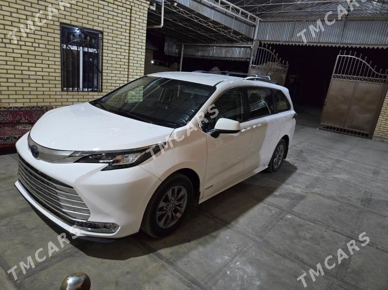 Toyota Sienna 2021 - 480 000 TMT - Мары - img 3