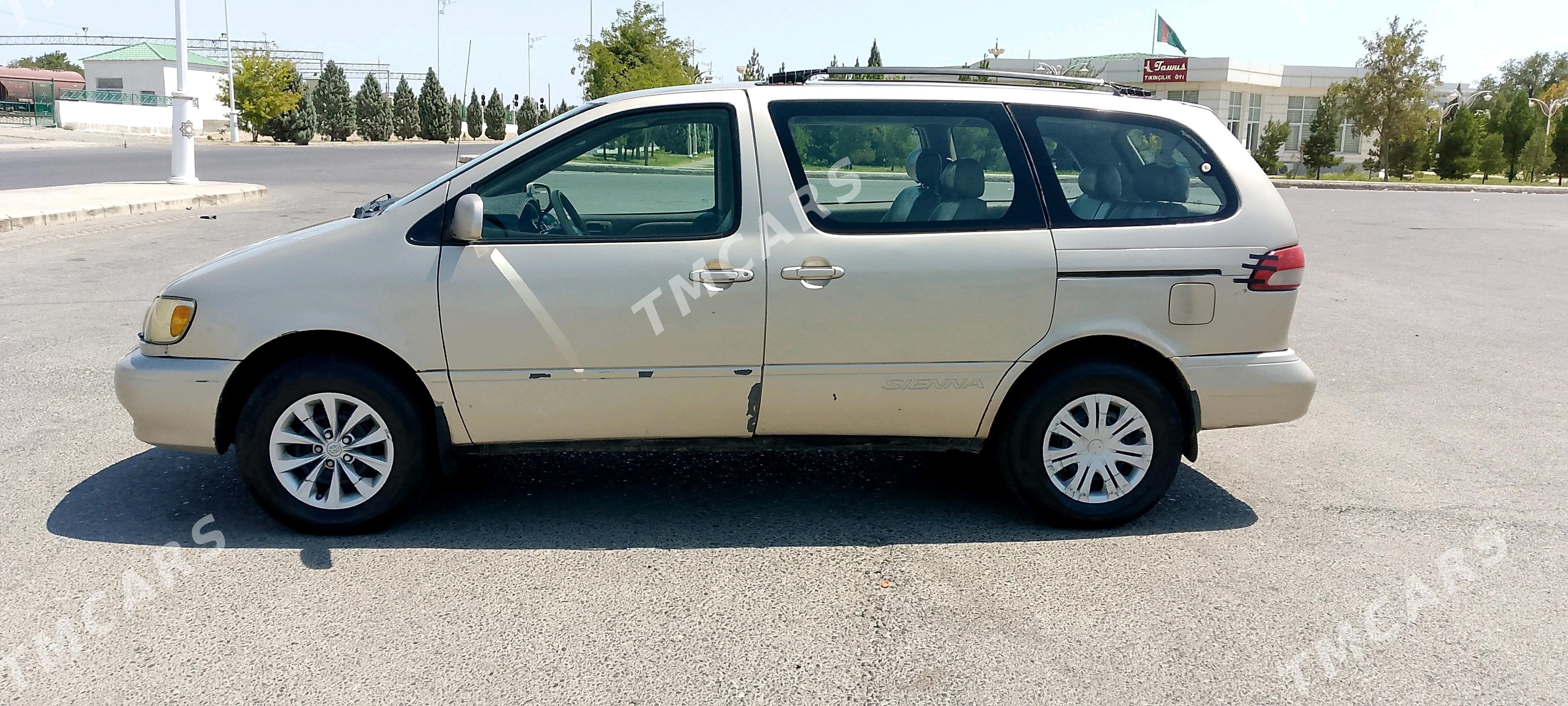 Toyota Sienna 2001 - 120 000 TMT - Мары - img 2