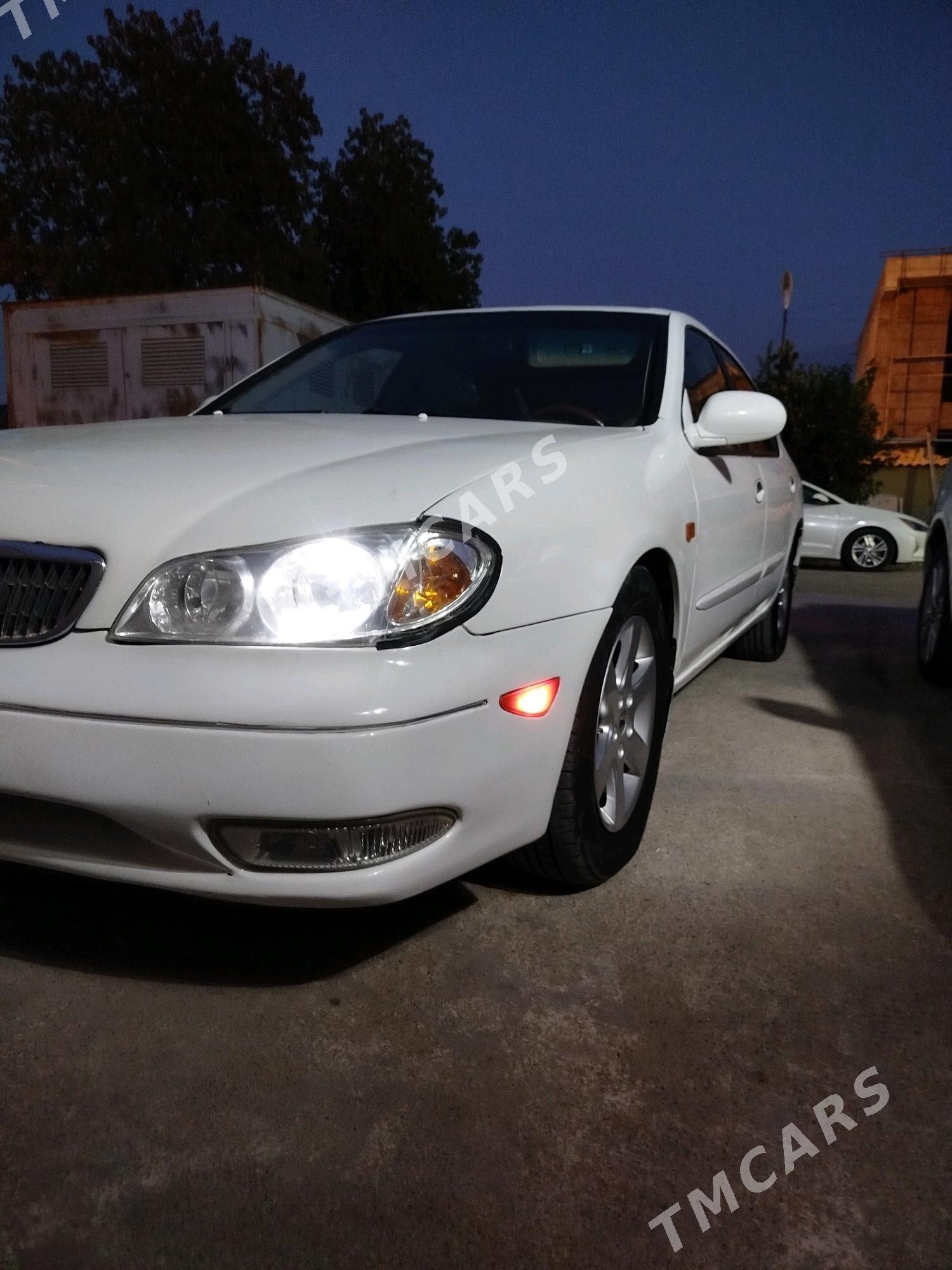 Nissan Maxima 2000 - 85 000 TMT - Бедев - img 2