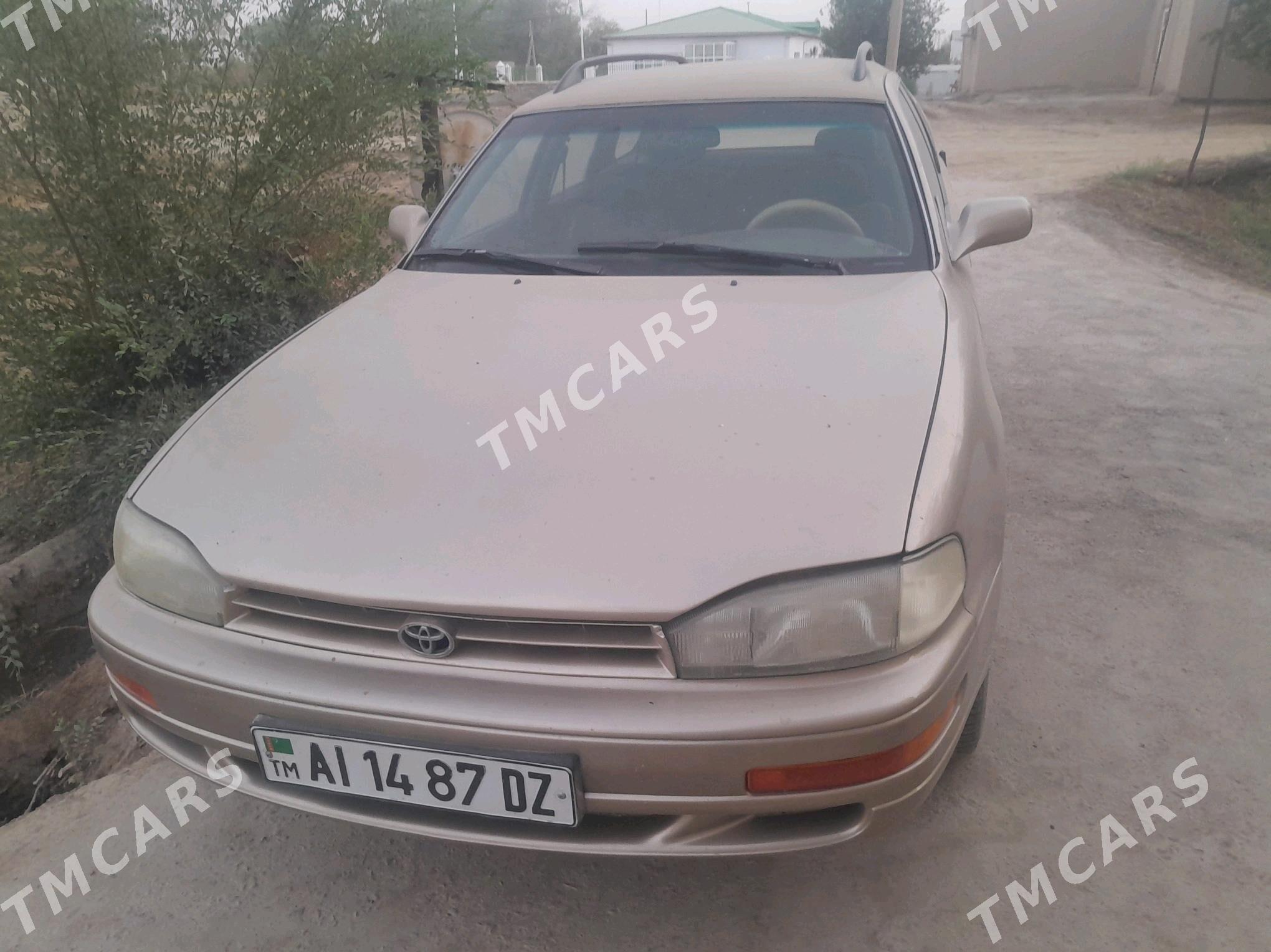 Toyota Camry 1993 - 75 000 TMT - Гурбансолтан Едже - img 3