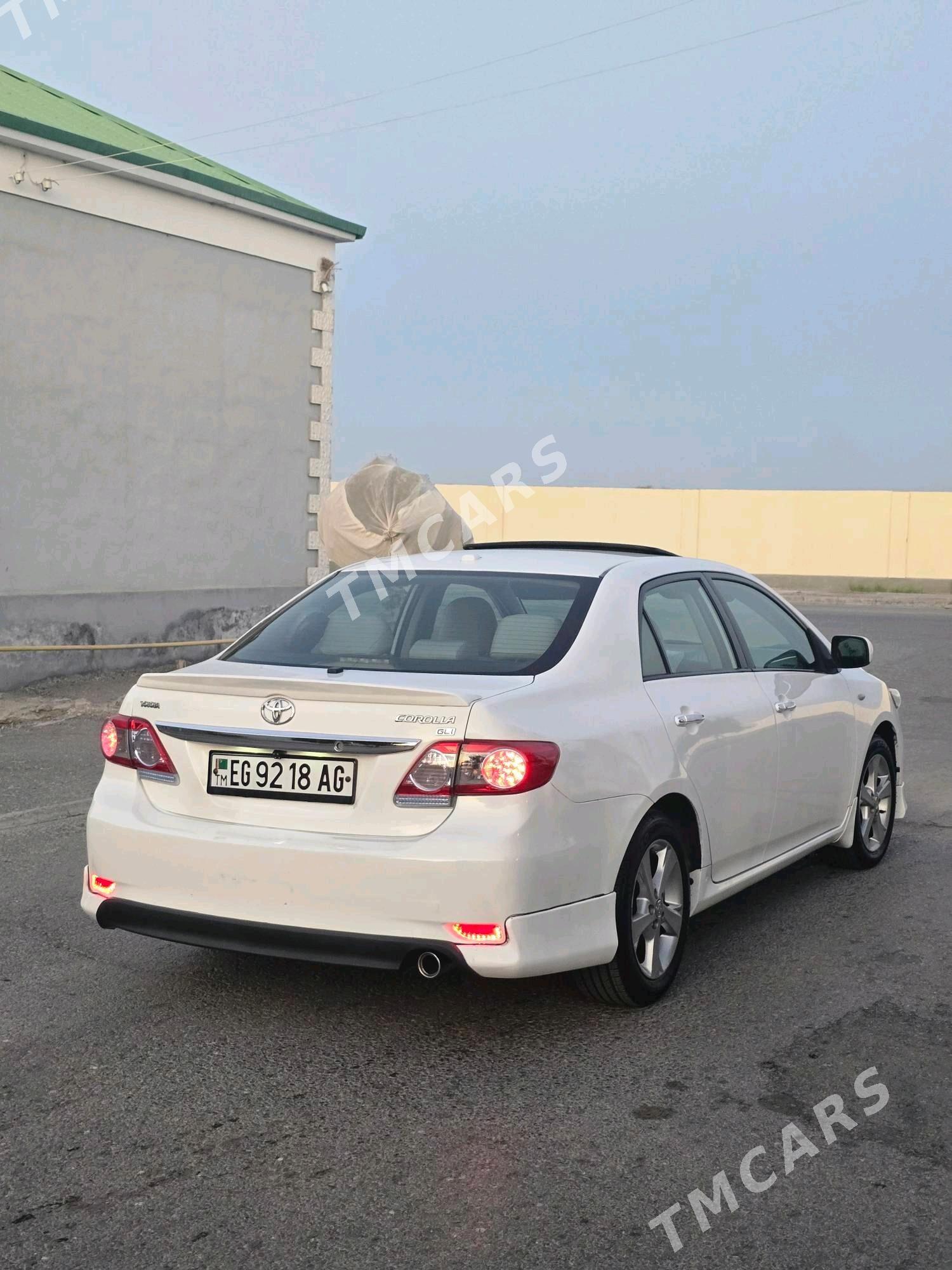 Toyota Corolla 2011 - 164 000 TMT - Büzmeýin - img 4